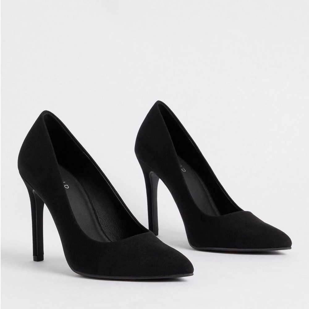 TORRID Pointed Toe Black Faux Suede Stiletto Pump (WW) - Women's 6.5WW - NWOT